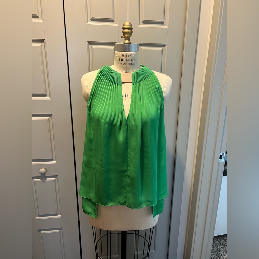 Diane Von Furstenburg Green Top